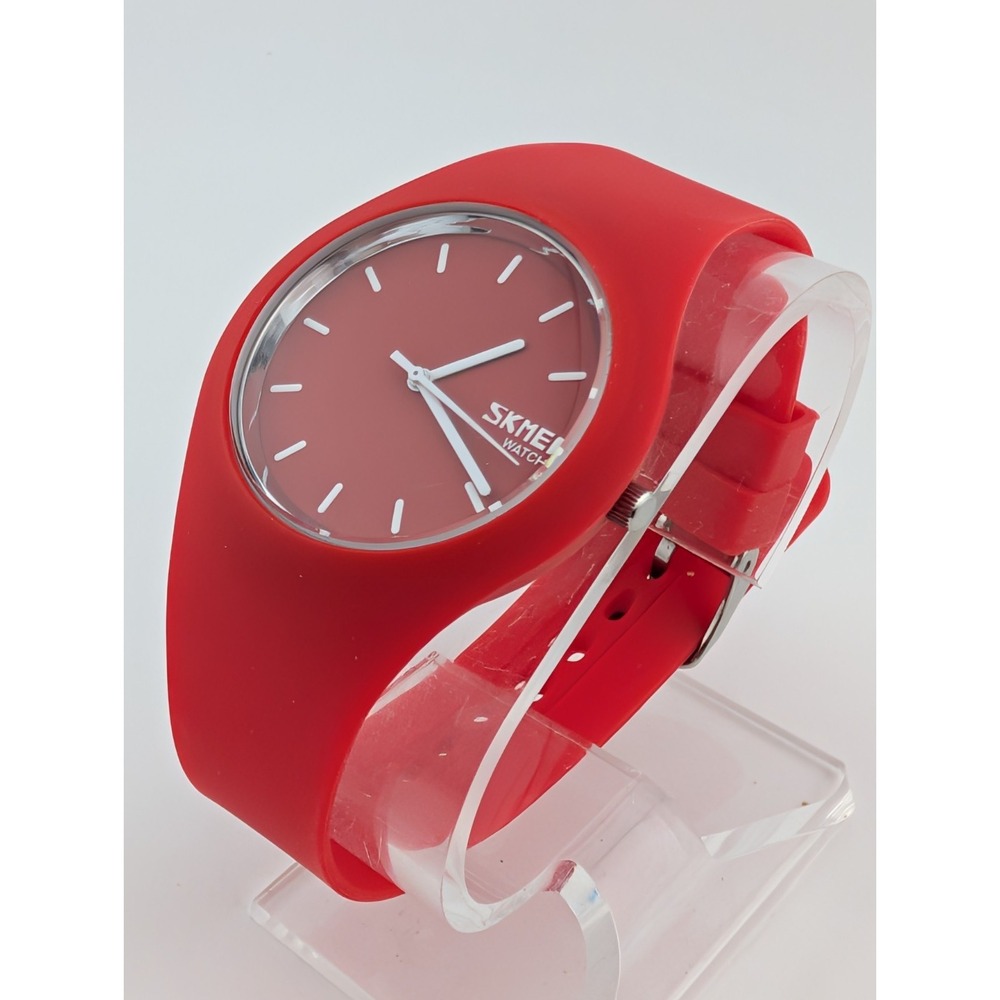 SKMEI Men's Watch 39mm Case Red Silicone Band- New Battery - Picture 3 of 7